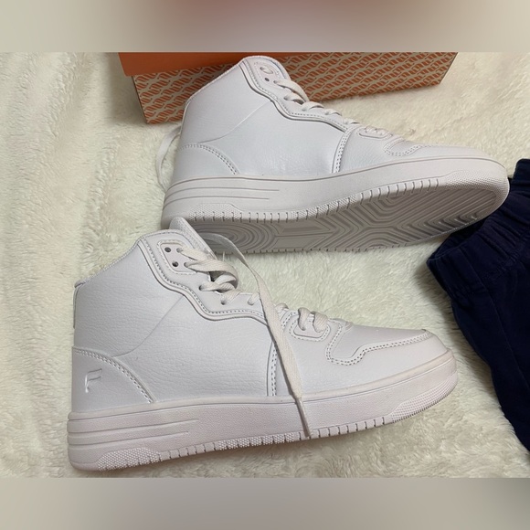 Awesome Fabletics bundle !!! Excellent condition! - Picture 9 of 13